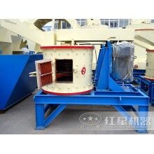 自行式沙石破碎機價格不貴，經(jīng)濟實惠ZQ82